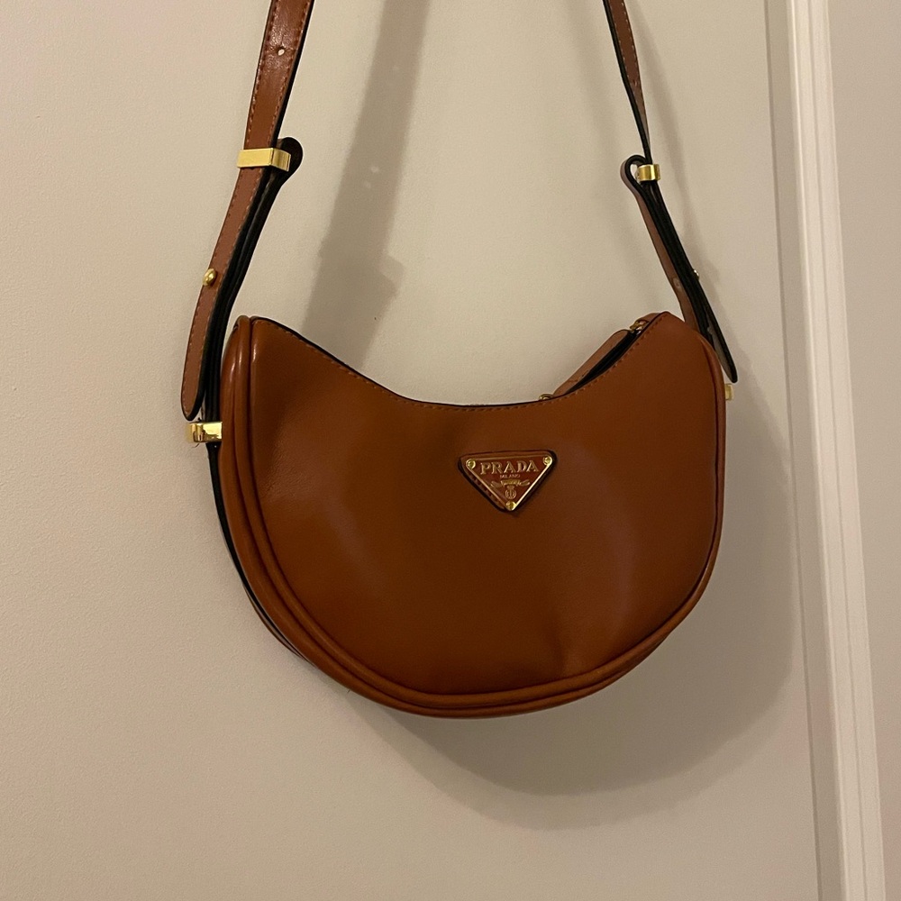 Camel brown saddle bag “arqué” - Picture 2 of 8